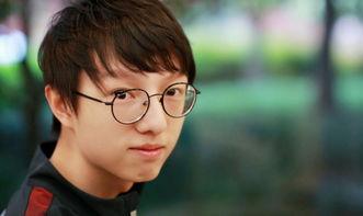 陈泽吃瓜香锅视频,揭秘美食背后的故事