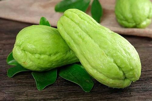 唐玉花吃小瓜菜视频,视频记录乡村生活点滴