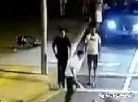 济南发型师吃瓜事件视频,一场吃瓜引发的网络热议