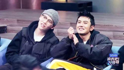 三姐妹吃瓜事件视频播放,揭秘幕后故事  第2张